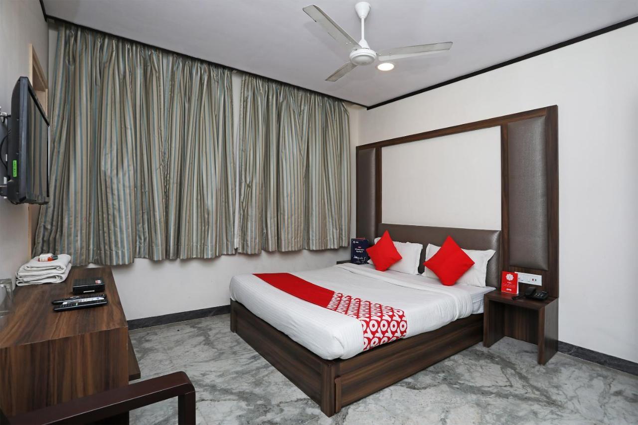 Oyo 15966 Hotel Shivam Калькутта Экстерьер фото